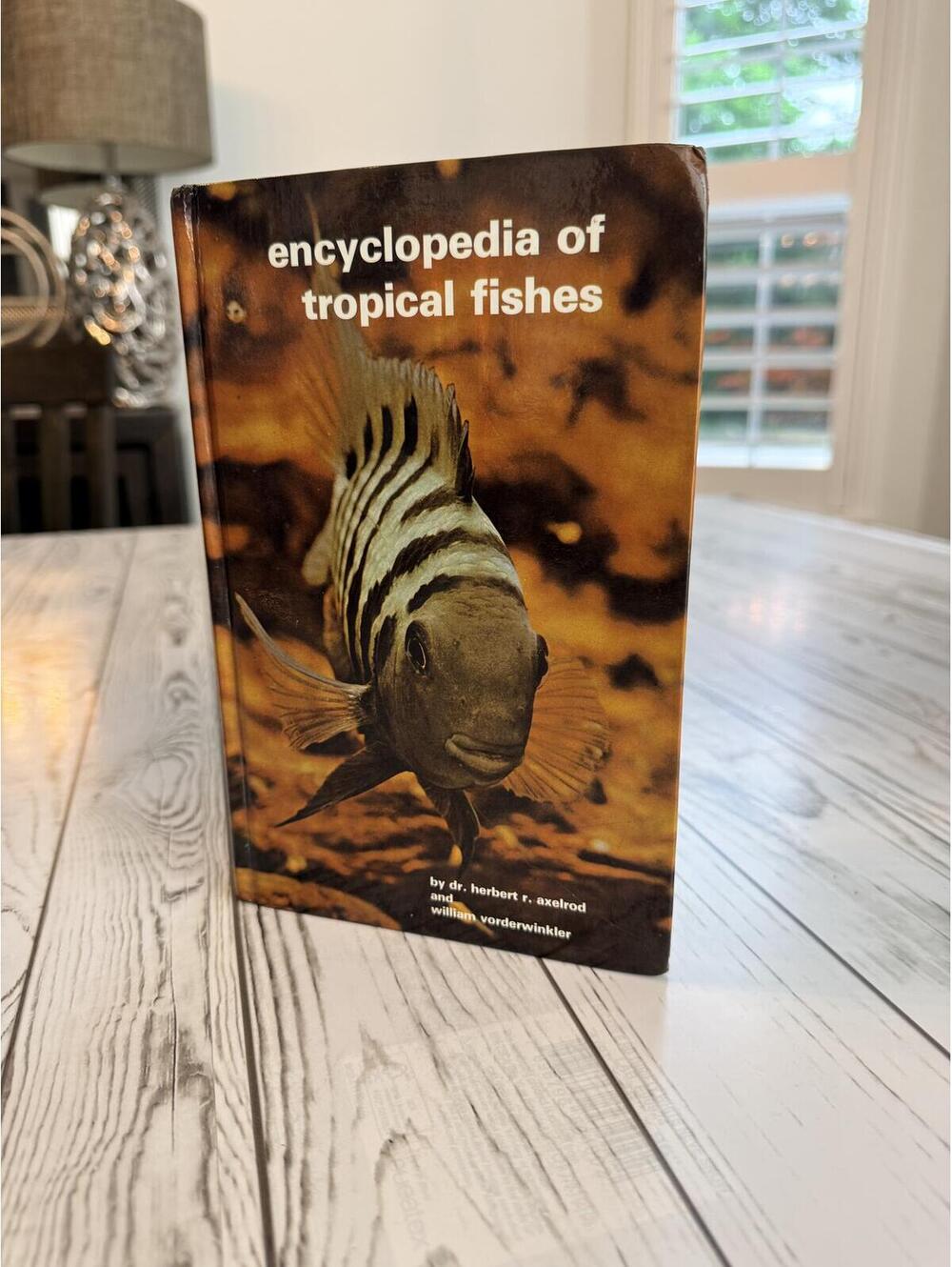 Vintage Encyclopedia of Tropical Fishes Book 1981 Hardcover Aquarium Guide